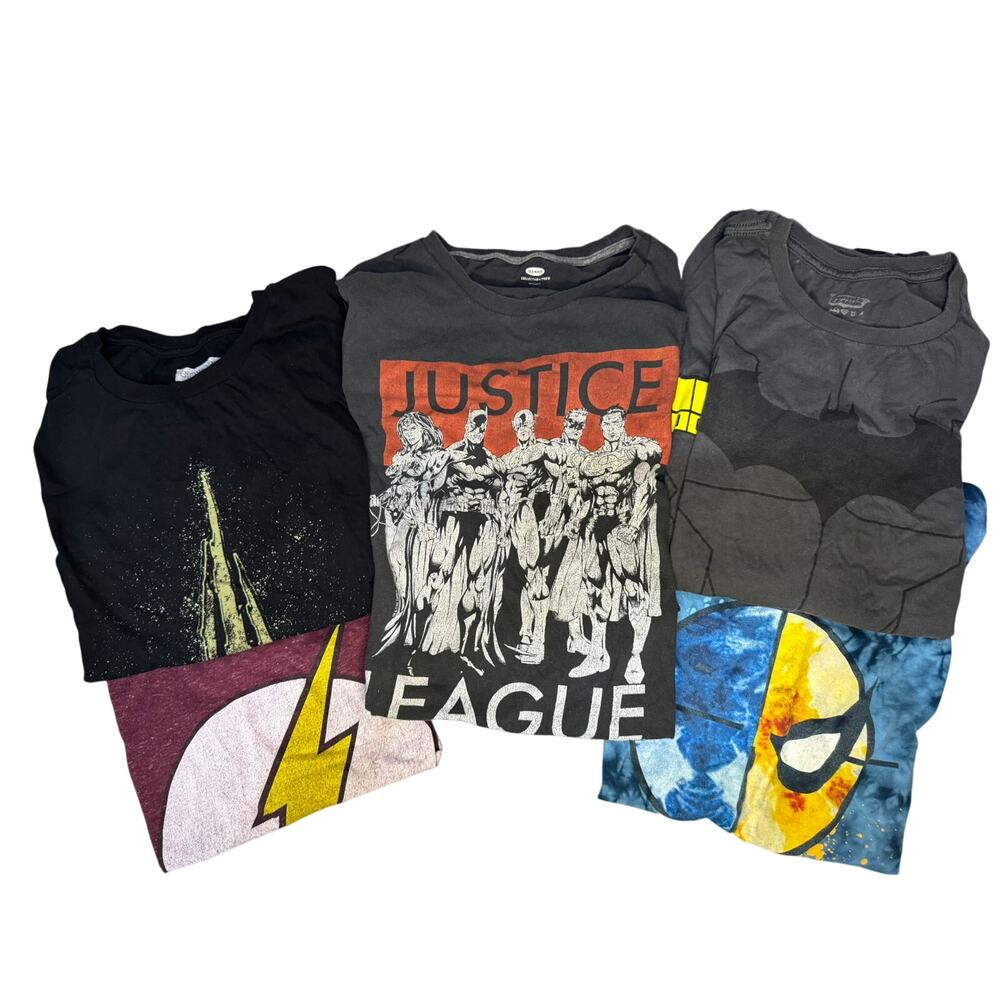 Lot 5 Justice League Men's tshirts (size Med/Large)